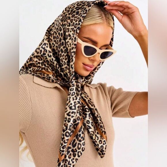 leopard scarf S15 - Picture 1 of 4